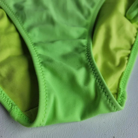 Victoria’s Secret Women's Bikini Bottoms Sz XS Solid Green Knockout Side Tie 59W - Picture 8 of 8